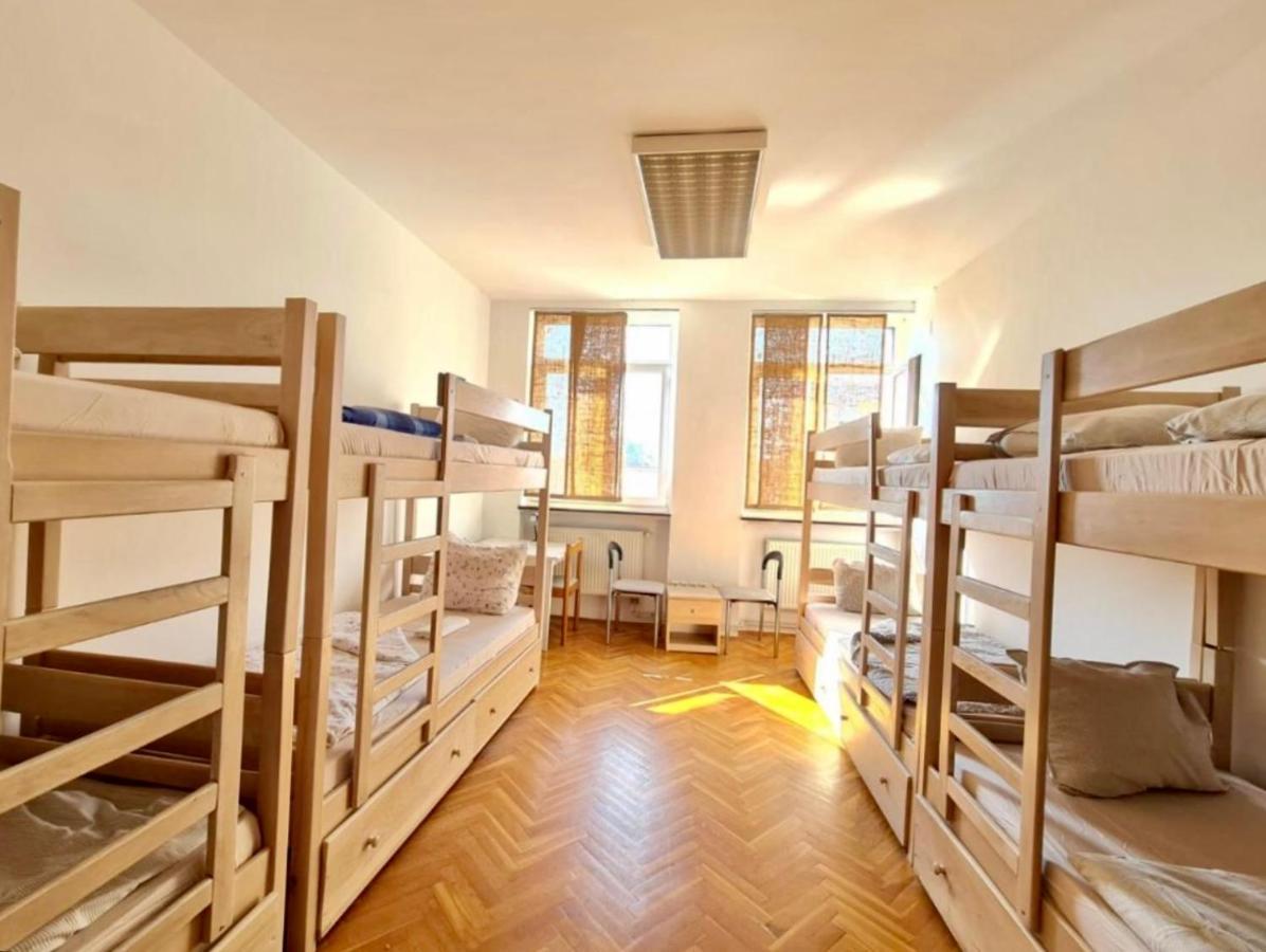 Bishnu Hostel Zagreb Eksteriør bilde