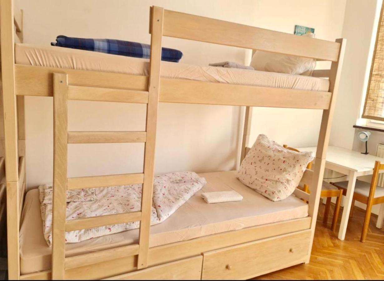 Bishnu Hostel Zagreb Eksteriør bilde